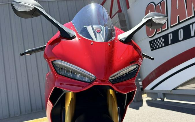 2025 Ducati Panigale V2 S