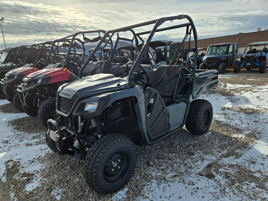 2025 Honda Pioneer 520