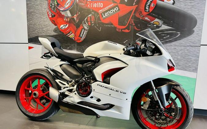 2022 Ducati Panigale V2 White Rosso Livery