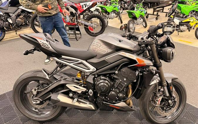 2025 Triumph Street Triple 765 RS Silver Ice