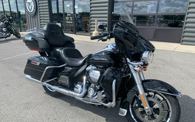 2017 Harley-Davidson® SALE! Ultra Limited [FLHTK] - $5,000 Savings!* SALE!