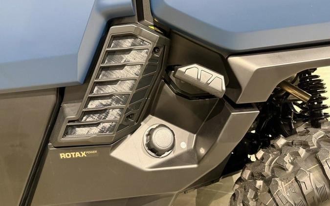2026 Can-Am Defender MAX XT CAB HD11 With 10.25 In.Display
