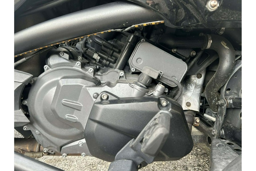 2019 Can-Am Spyder® F3 Limited SE6 - Dark Edition