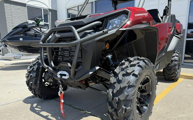 2026 Can-Am Commander XT 700