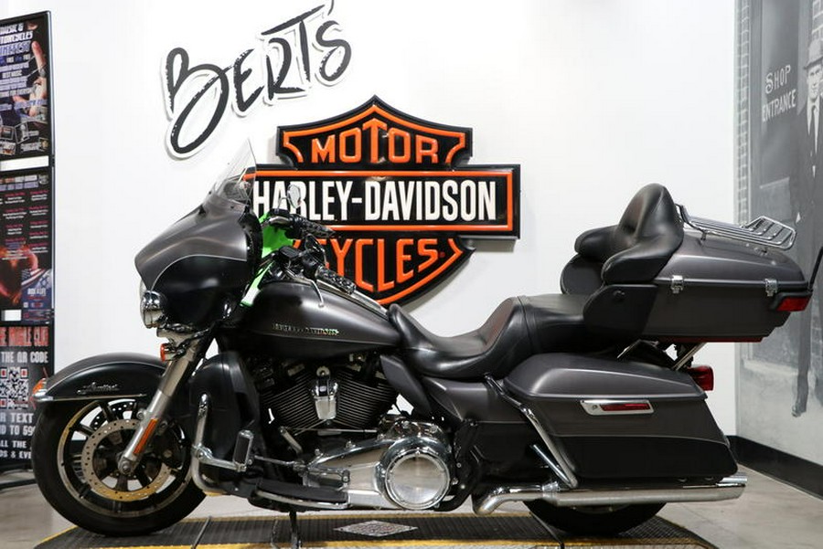 2017 Harley-Davidson® FLHTKL - Ultra Limited Low