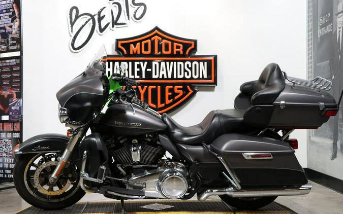 2017 Harley-Davidson® FLHTKL - Ultra Limited Low