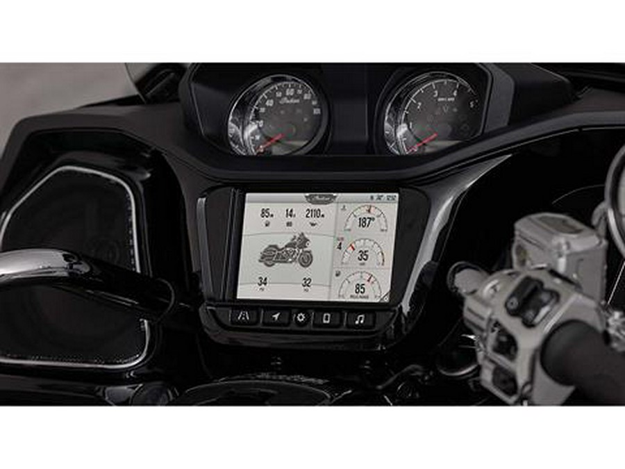 2024 Indian Motorcycle Challenger® Limited with PowerBand Audio Package