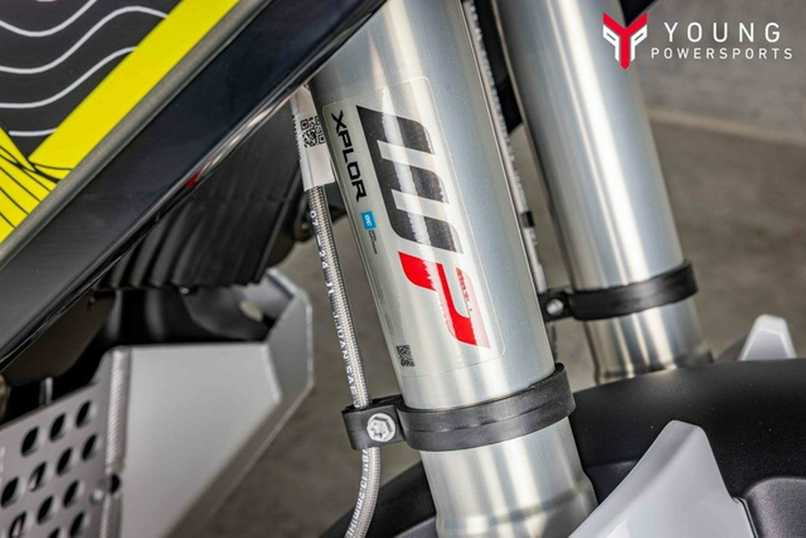 2025 Husqvarna Norden 901 Expedition