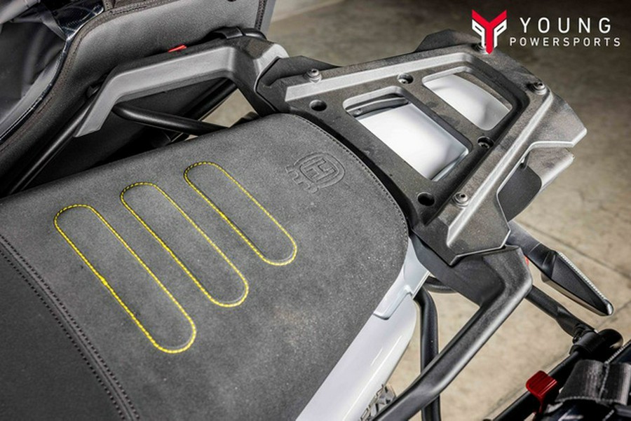 2025 Husqvarna Norden 901 Expedition