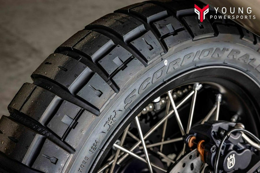 2025 Husqvarna Norden 901 Expedition