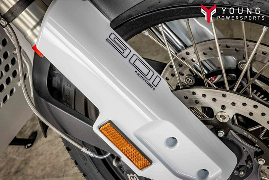 2025 Husqvarna Norden 901 Expedition