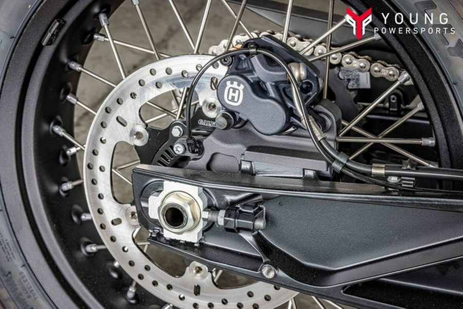 2025 Husqvarna Norden 901 Expedition