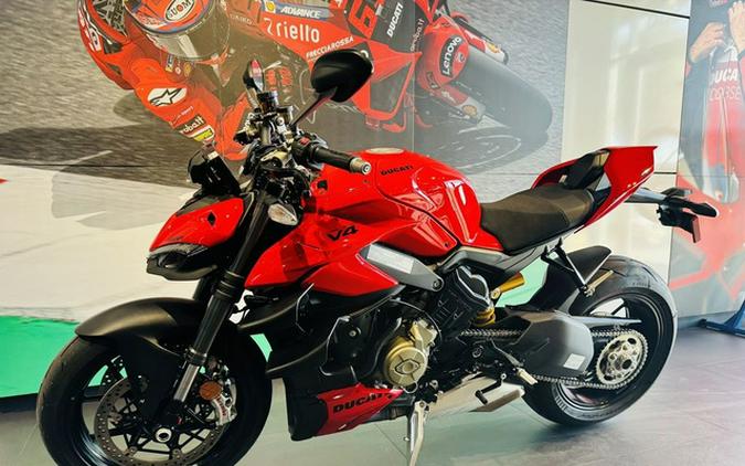 2023 Ducati Streetfighter V4 Ducati Red