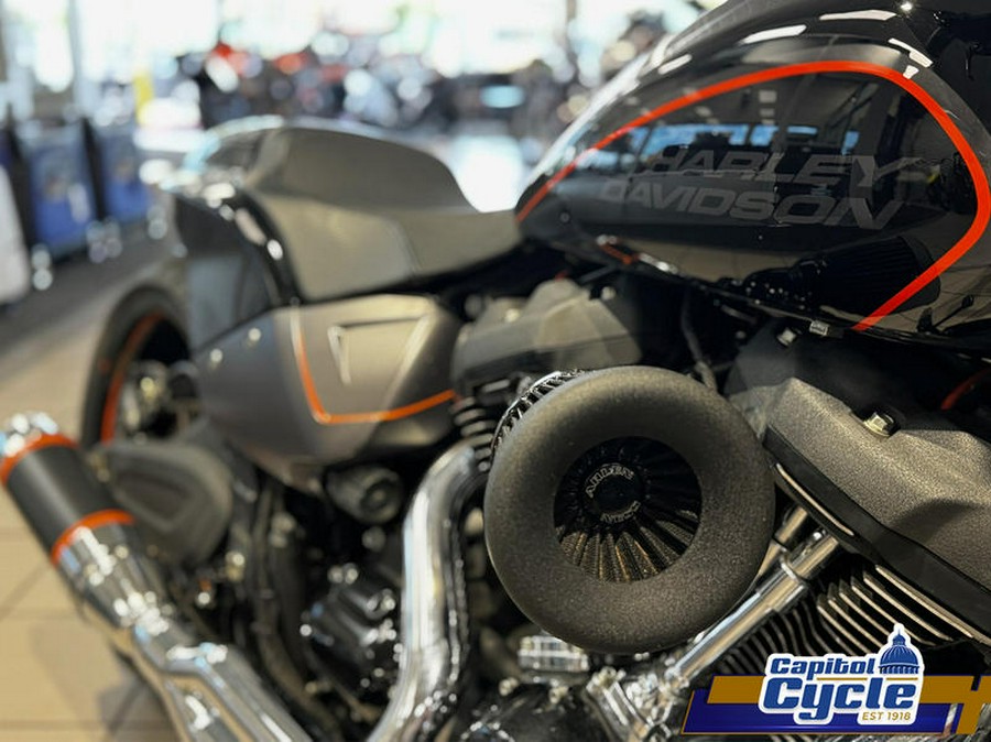 2019 Harley-Davidson® FXDRS - FXDR™ 114