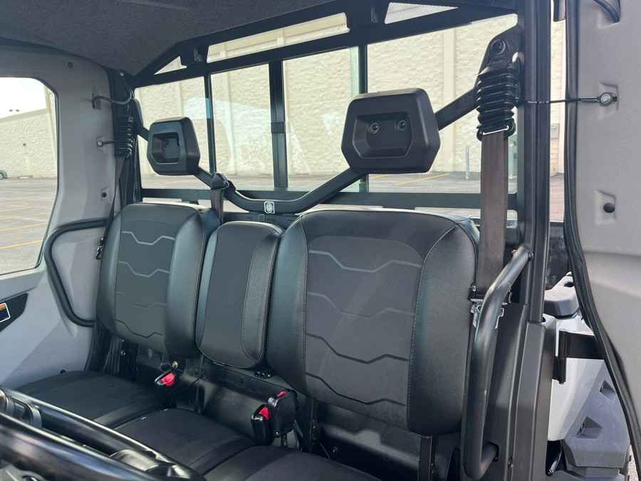 2019 Can-Am Defender XT CAB HD10