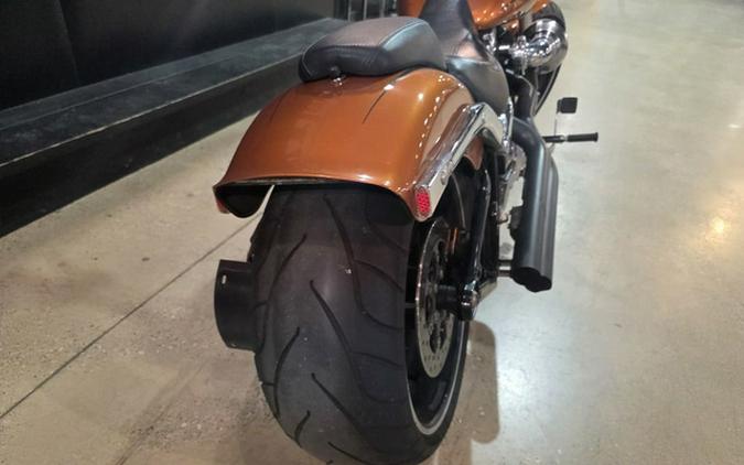 2014 Harley-Davidson Softail FXSB - Breakout