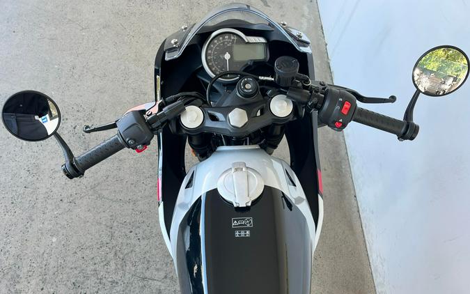 2026 Triumph THRUXTON 400
