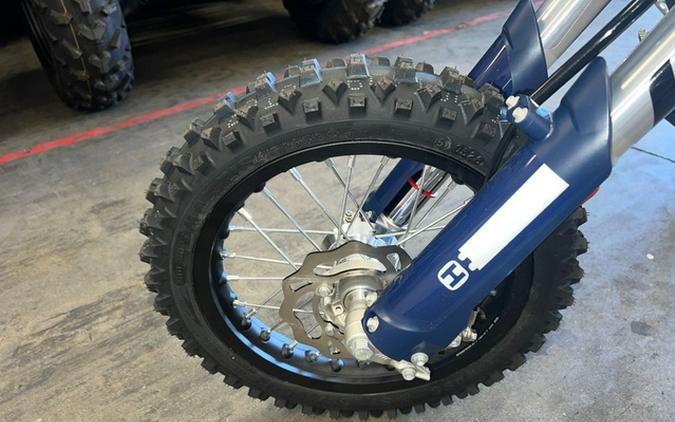 2027 Husqvarna Motorcycles EE 5