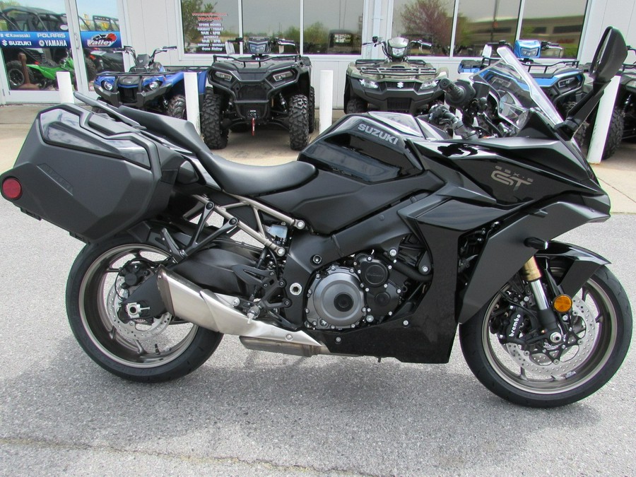 2024 Suzuki GSX-S1000GT+