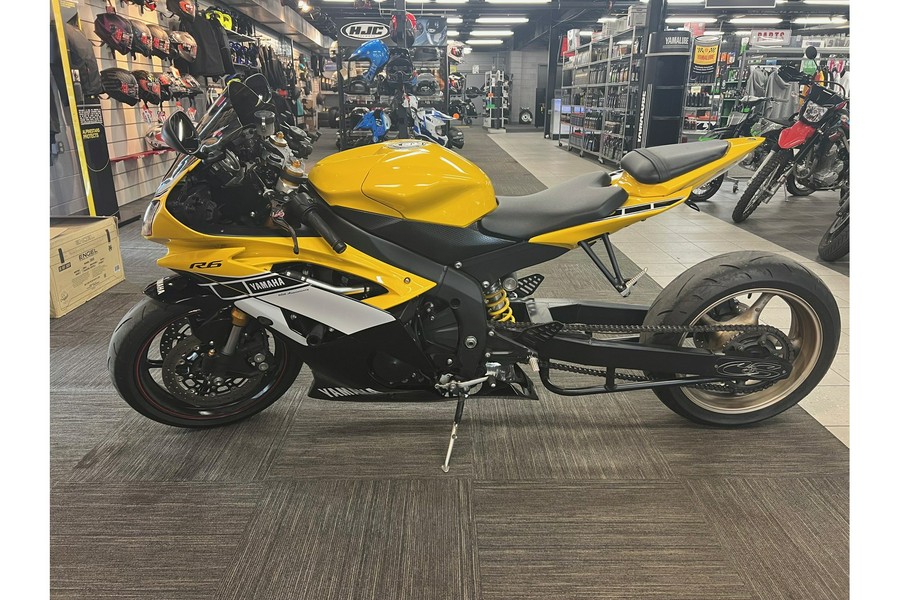 2016 Yamaha YZF-R6 - 60th Anniversary Yellow
