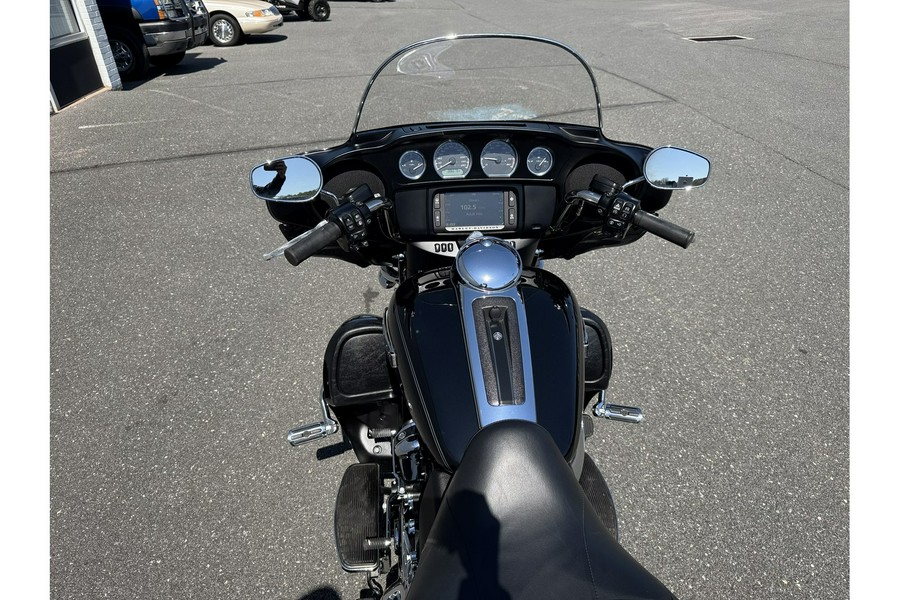 2017 TRI GLIDE - Harley-Davidson®