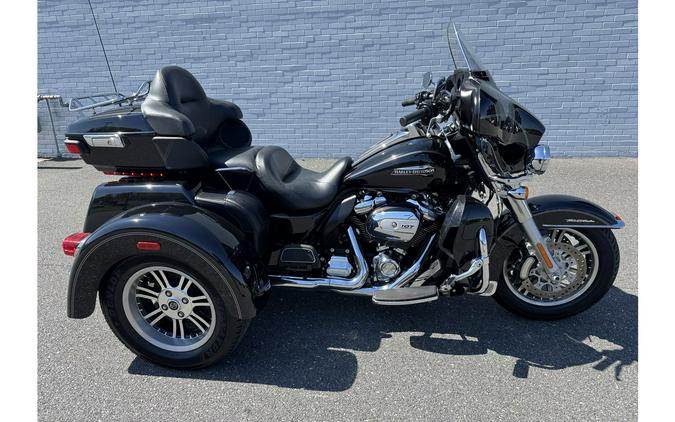 2017 TRI GLIDE - Harley-Davidson®