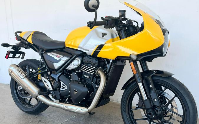 2026 Triumph THRUXTON 400