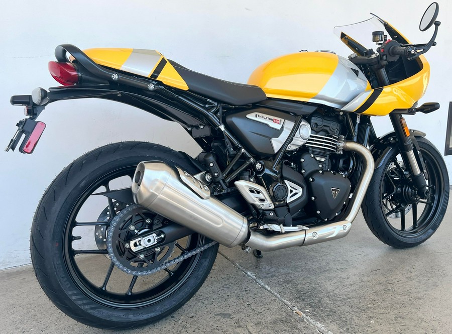 2026 Triumph THRUXTON 400
