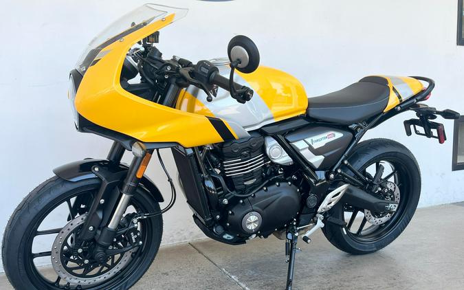 2026 Triumph THRUXTON 400