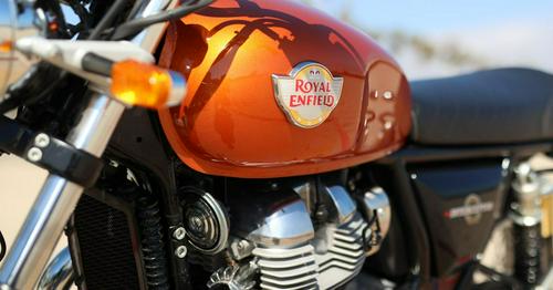 2019 Royal Enfield INT650 First Ride https://t.co/7oGZNaJmQu...