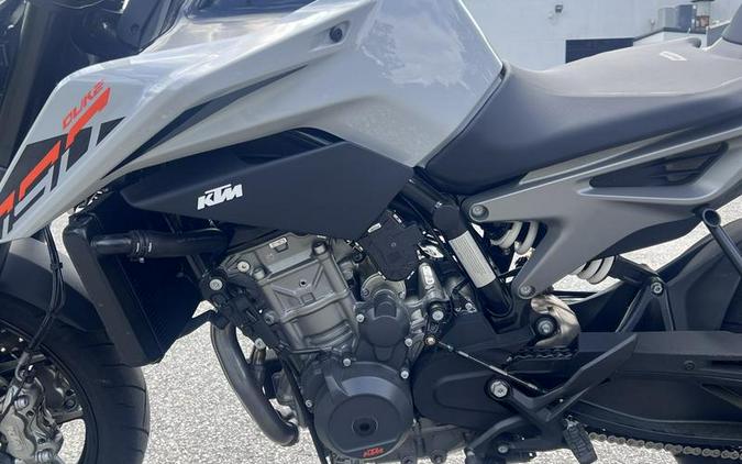 2023 KTM 790 Duke