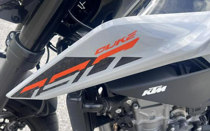 2023 KTM 790 Duke