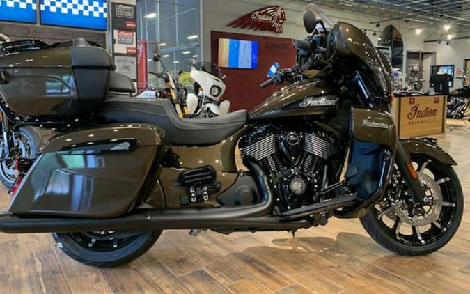 2023 Indian Roadmaster Dark Horse Bronze Pearl Metallic