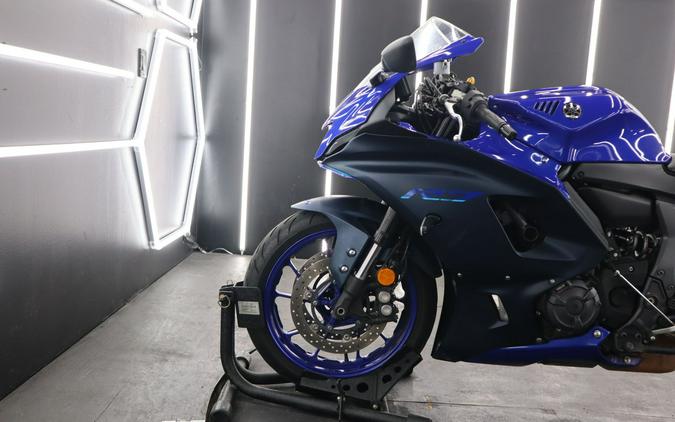 2023 Yamaha Marine R-7