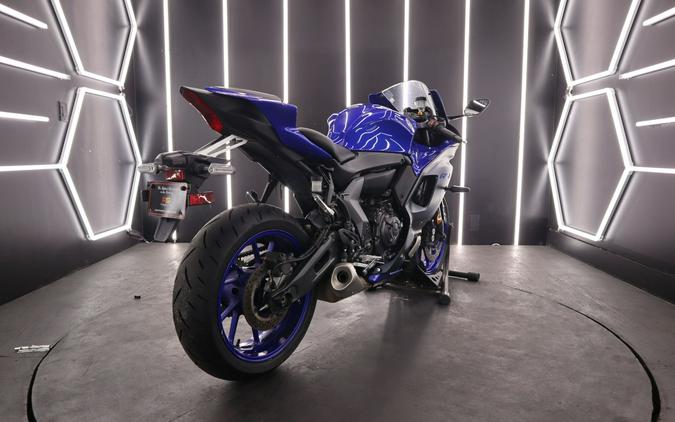 2023 Yamaha Marine R-7