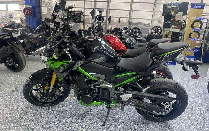 2024 Kawasaki Z900 SE ABS