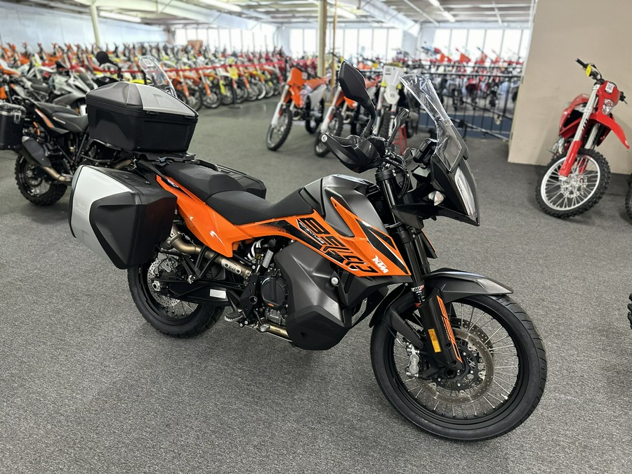 2021 KTM Adventure 890