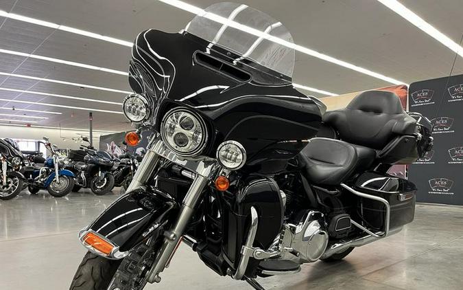 2016 Harley-Davidson® FLHTCU - Electra Glide® Ultra Classic®