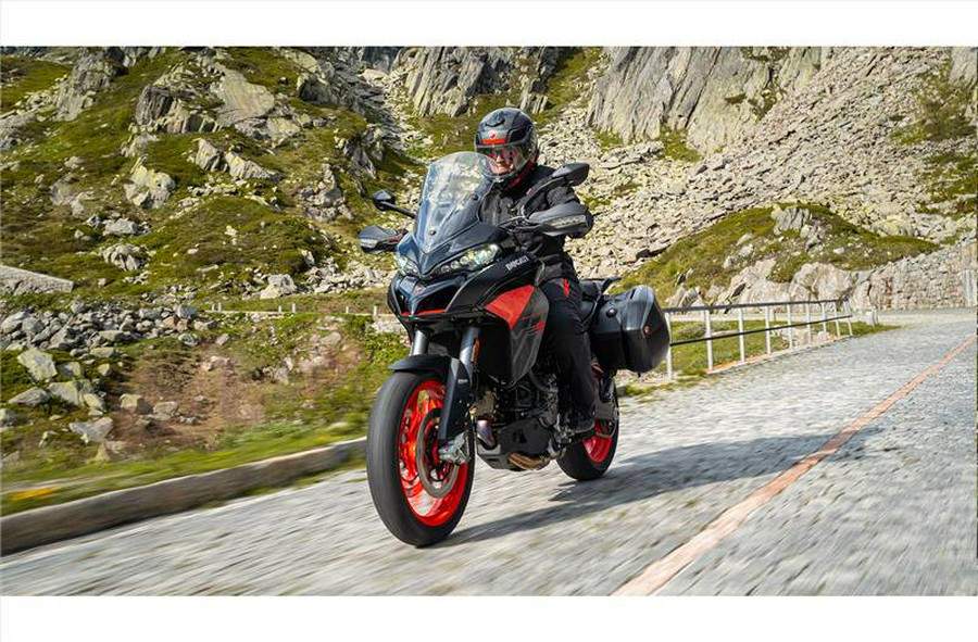 2024 Ducati Multistrada V2 S - Black