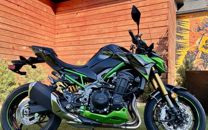 2024 Kawasaki Z900 SE