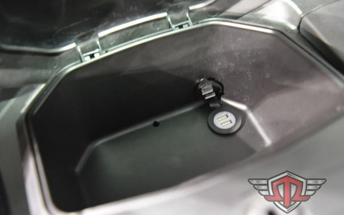 2024 Can-Am Defender MAX X mr with Half Doors HD10