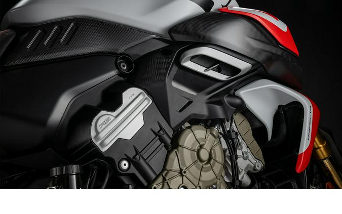 2026 Ducati Diavel V4 RS