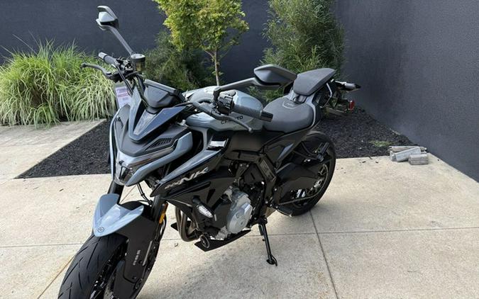 2026 CFMOTO NK 675