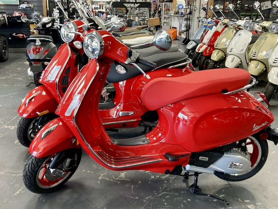 2023 Vespa Primavera 150 Red