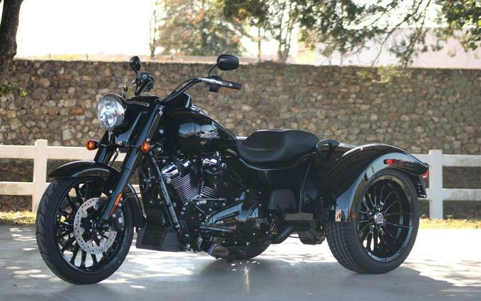 2023 Harley-Davidson® FLRT - Freewheeler®