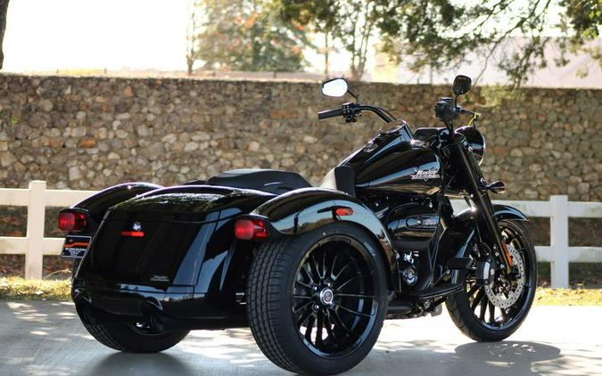 2023 Harley-Davidson® FLRT - Freewheeler®