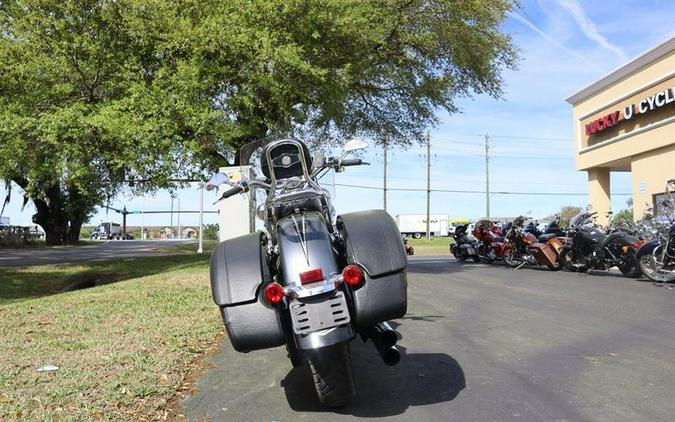 2015 Harley-Davidson® CVO Deluxe