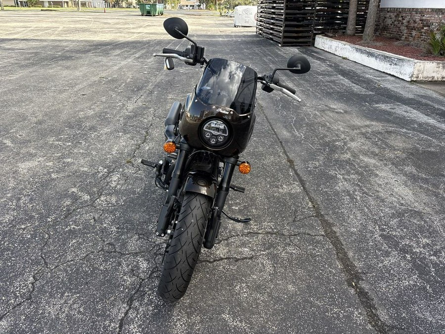 2024 Indian Motorcycle® Sport Chief Icon Smoky Quartz Metallic Pearl