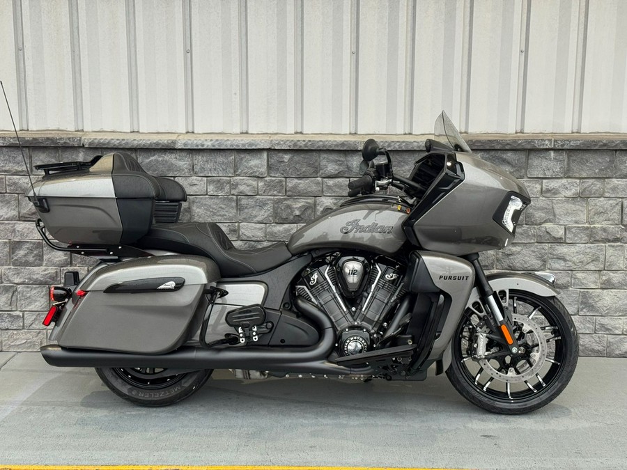 2025 Indian Motorcycle Pursuit® Dark Horse® with 112