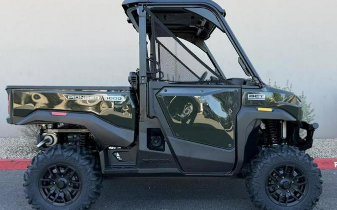 2026 Honda Pioneer 1000 Deluxe
